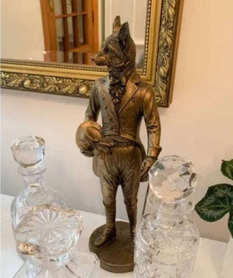 Gentleman Fox with hat