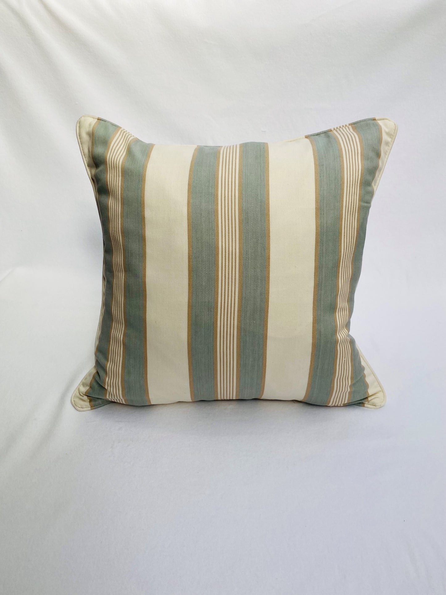 50cm Striped cotton cushion