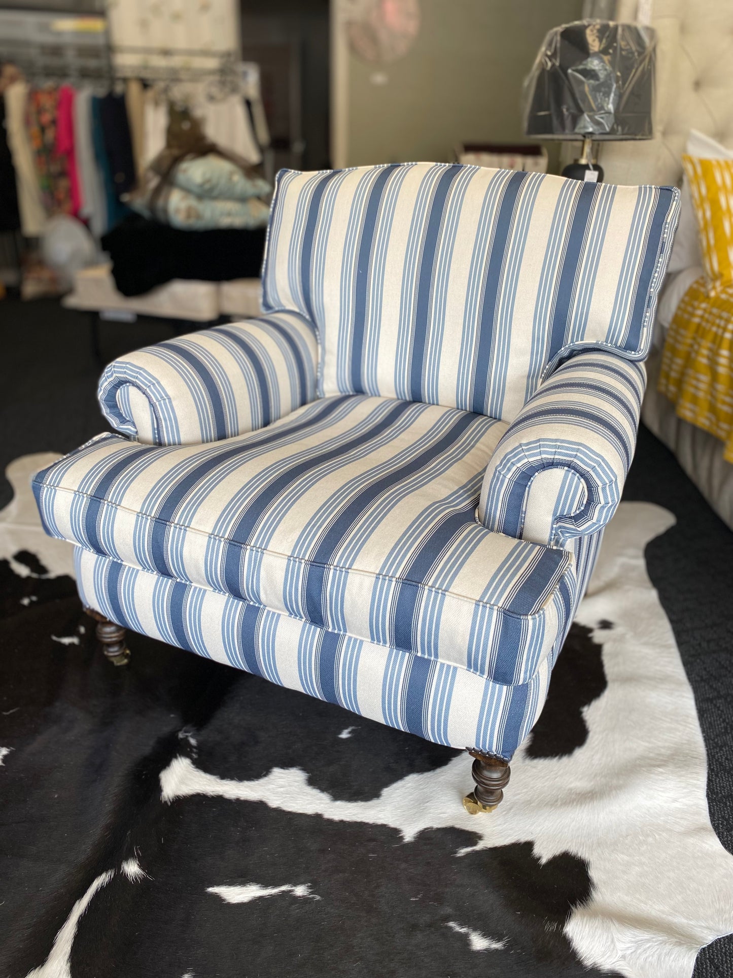 Short Scroll Arm Chair
