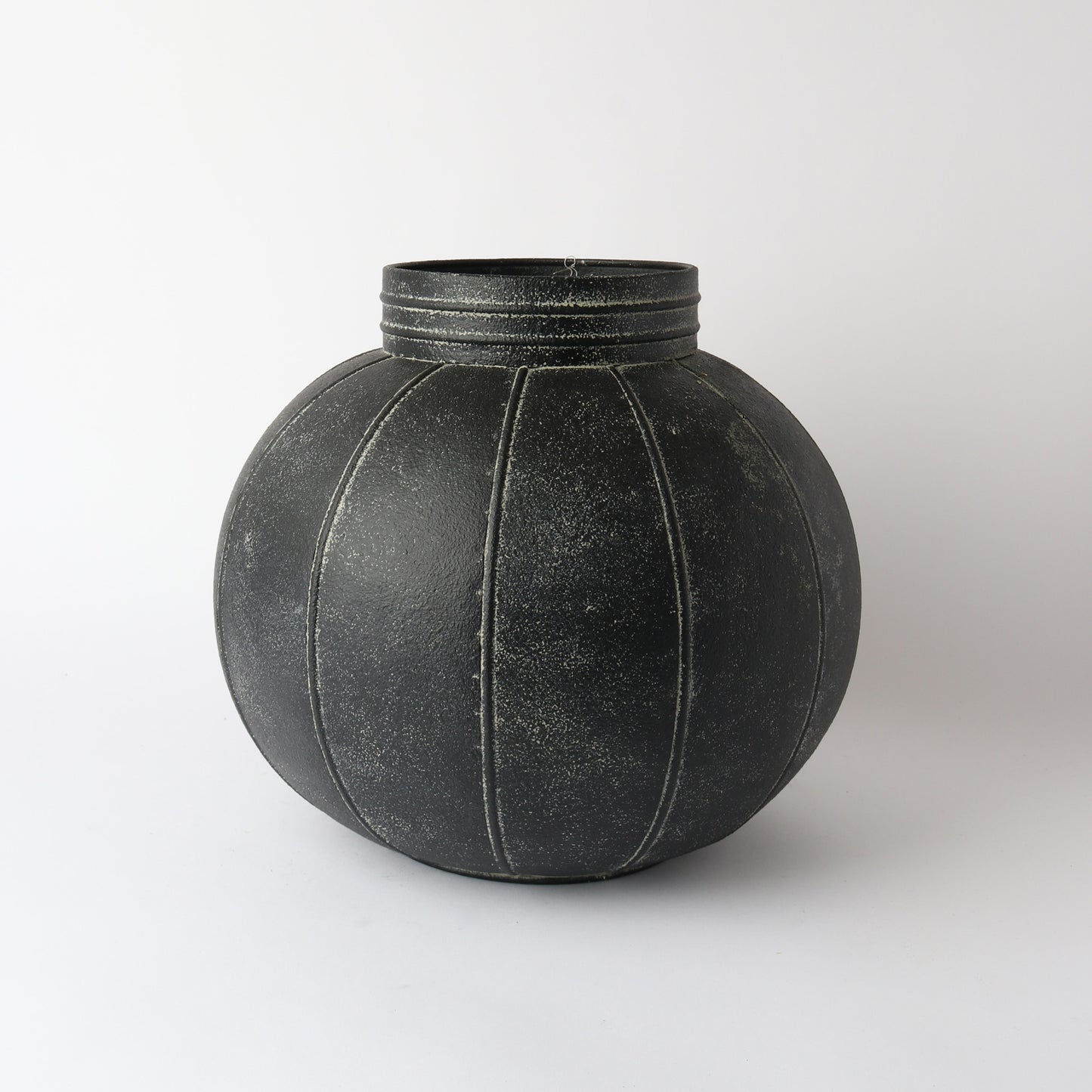 Rounded Fluted Metal Vase – Aged Black (31cm)