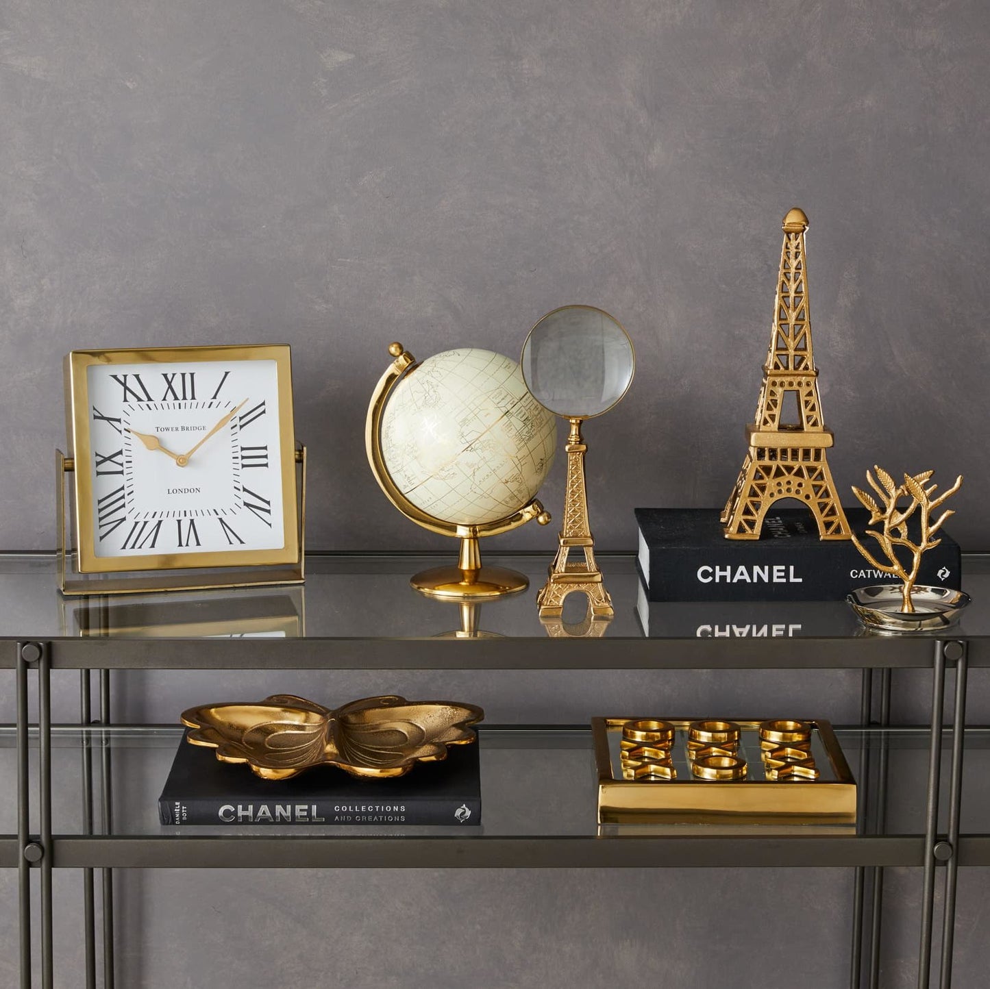 Eiffel Tower Magnifying Glass