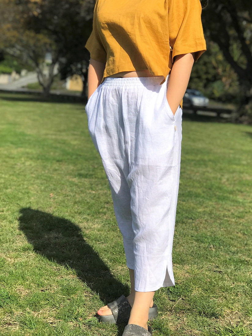 Angel Lace Linen Capri Pants